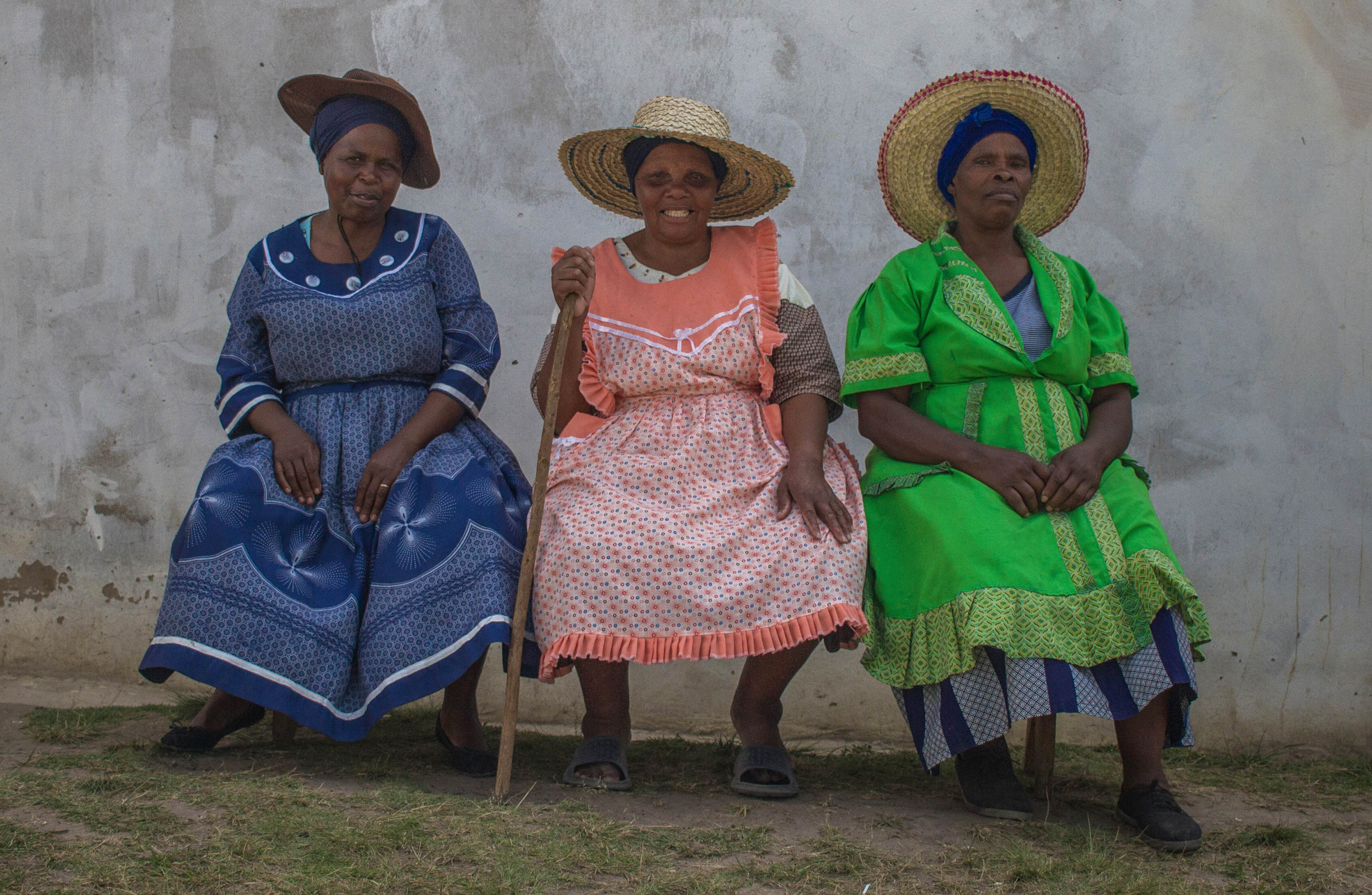 3 October 2019: Bonisile Mthembu (left), Victoria Mthembu and Phindeni Sikobi (right) after a community meeting in Hlomendlini at which matters relating to the Ingonyama Trust were discussed. 