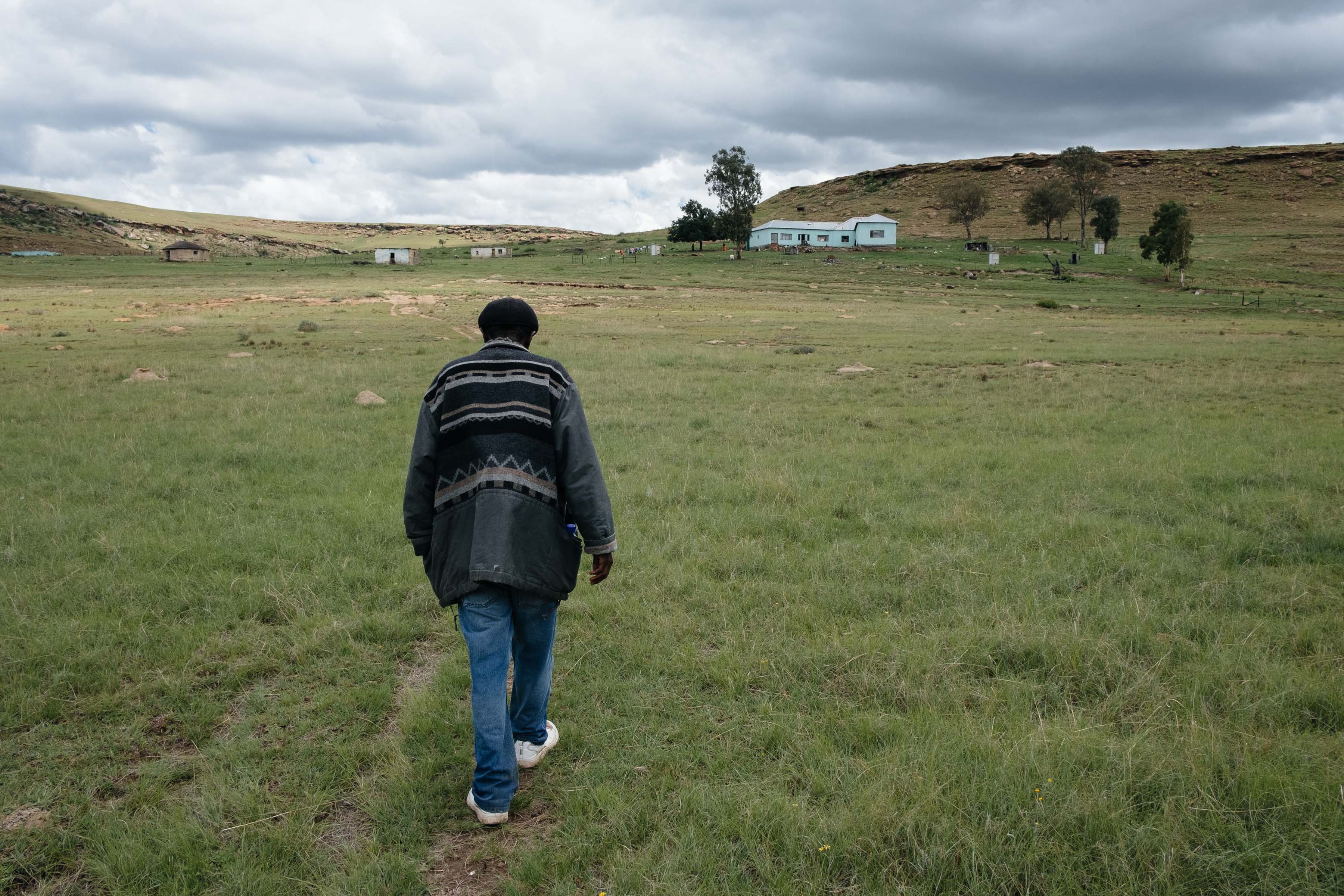 11 December 2019: The Bino family pooled their resources to buy Killcholoumkill farm and have a large herd of livestock, but paralegal George Nqoko has had to approach the Department of Social Development on their behalf as the farm is inaccessible with no water or electricity.