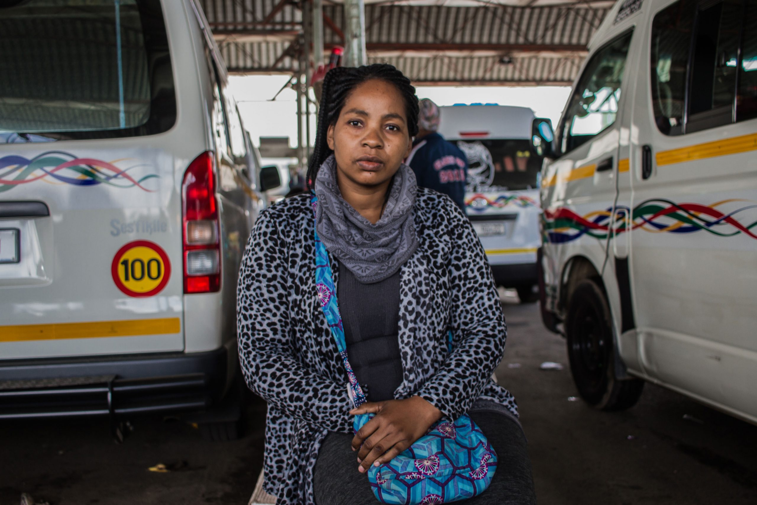 18 November 2019: Vendors are a common sight at taxi ranks. Samantha Manafi says her success depends on maintaining a good relationship with both commuters and drivers. 