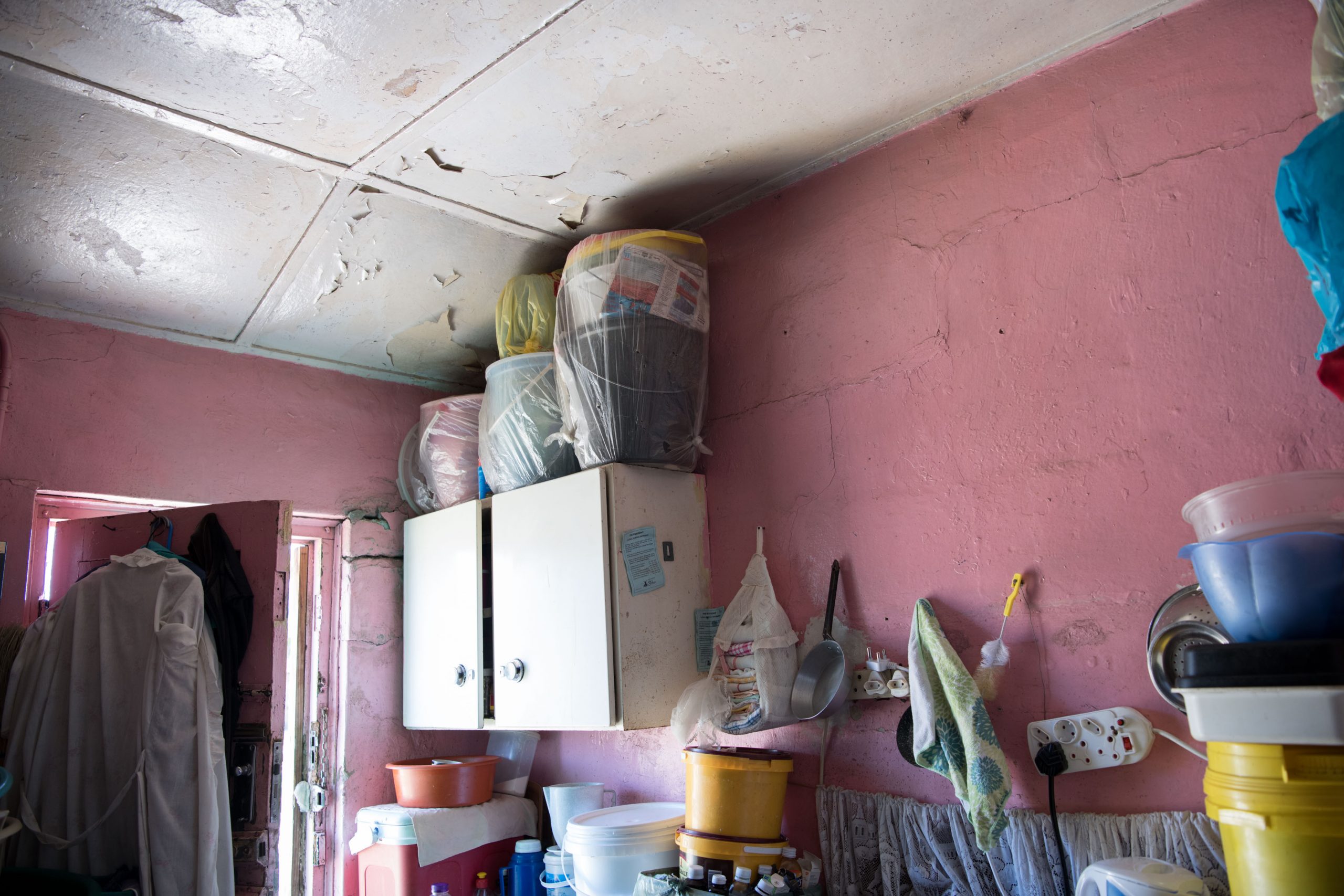 3 February 2020: There are cracks in Vuyiswa Pikoli's wall from when a car crashed into her house in 1988 and her ceiling leaks when it rains. 