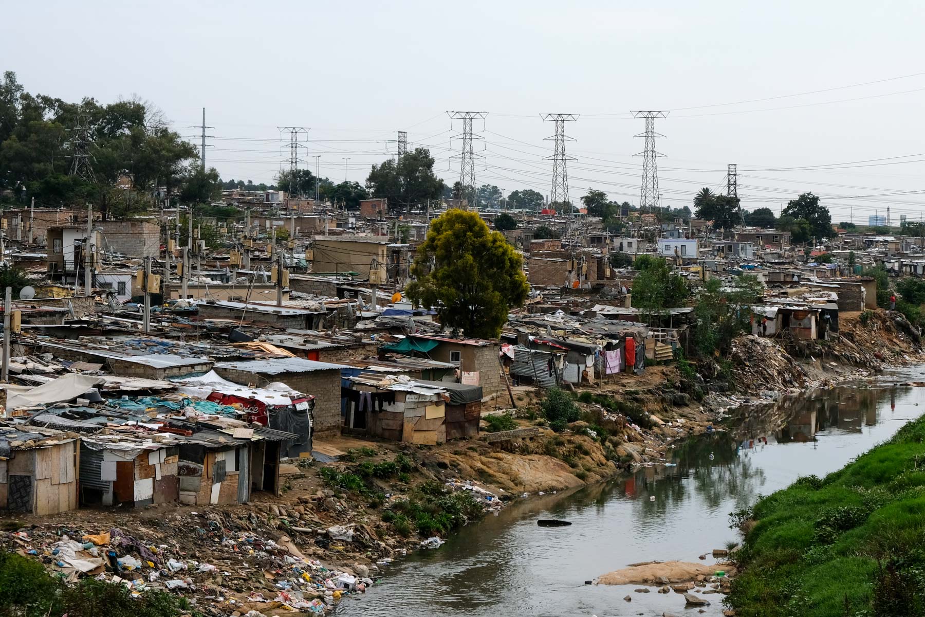 1 April 2020: The Stjwetla shack settlement on the banks of the Jukskei River. 