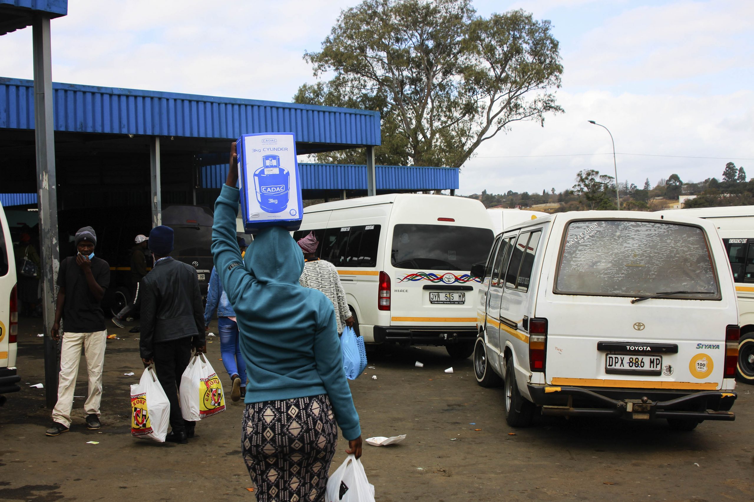 8 June 2020: Low-income earners from surrounding villages and townships depend on taxis when they need transport to buy groceries in Mkhondo. (Photograph by Magnificent Mndebele)